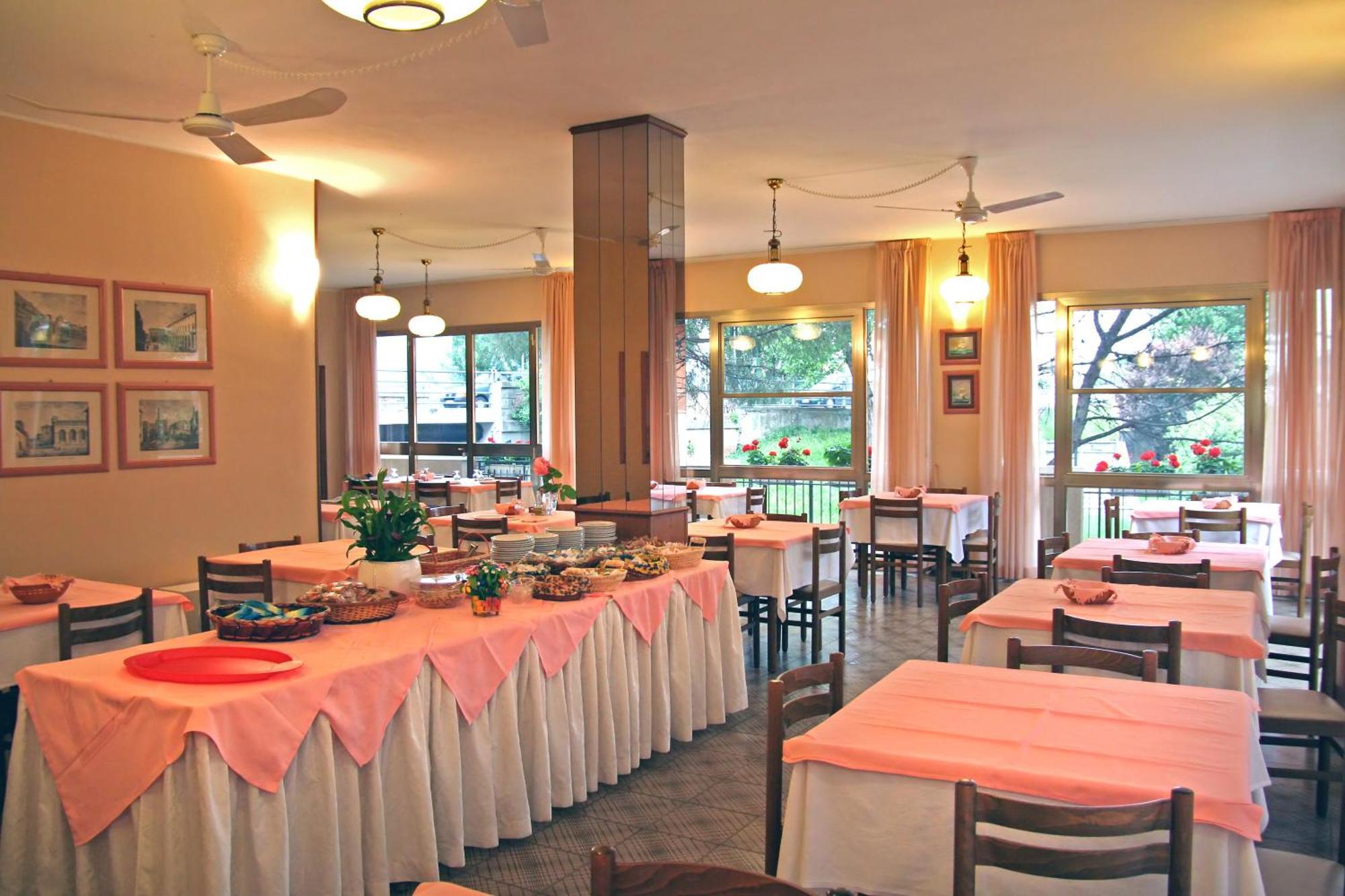 Hotel Marselli Ріміні Екстер'єр фото