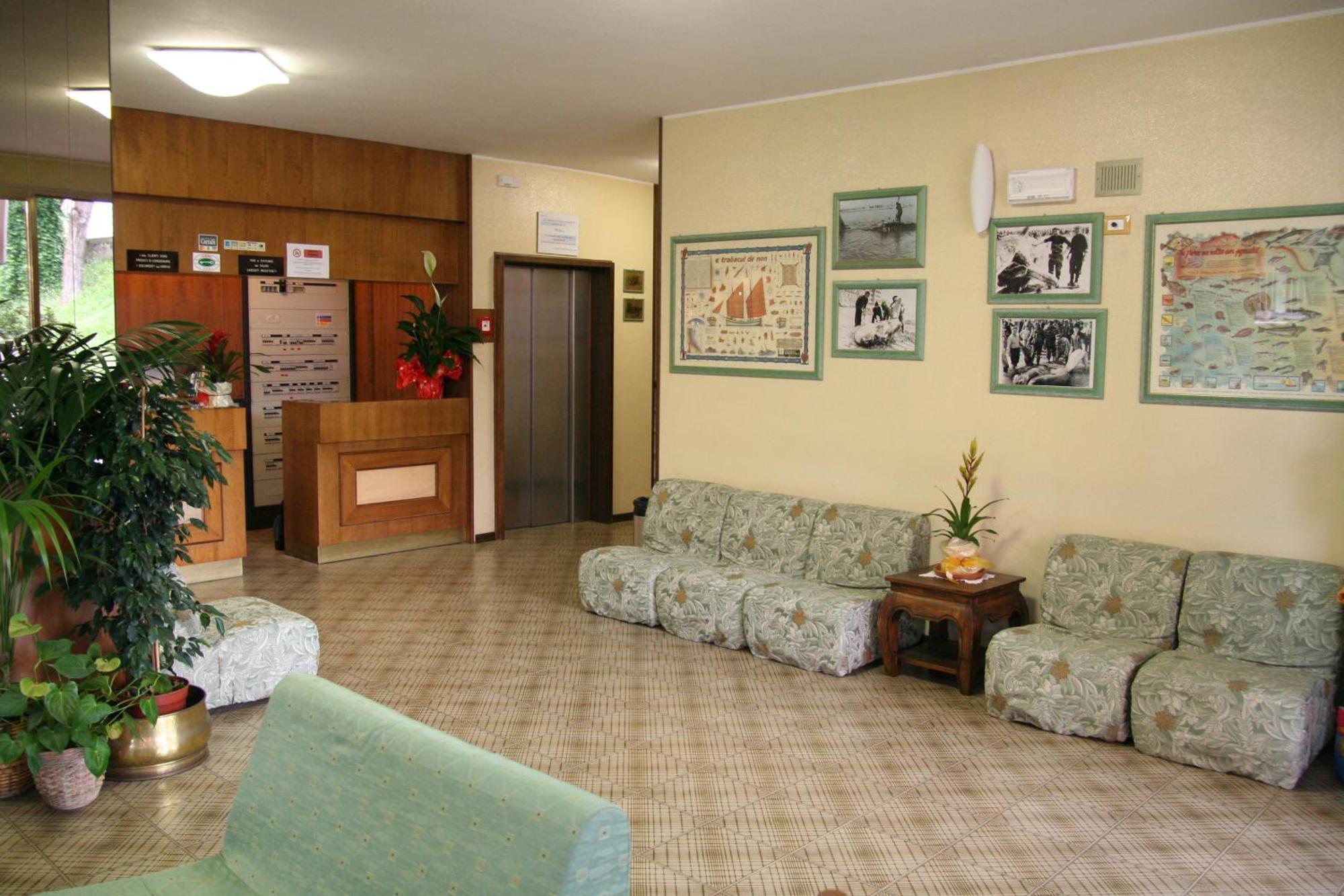 Hotel Marselli Ріміні Екстер'єр фото