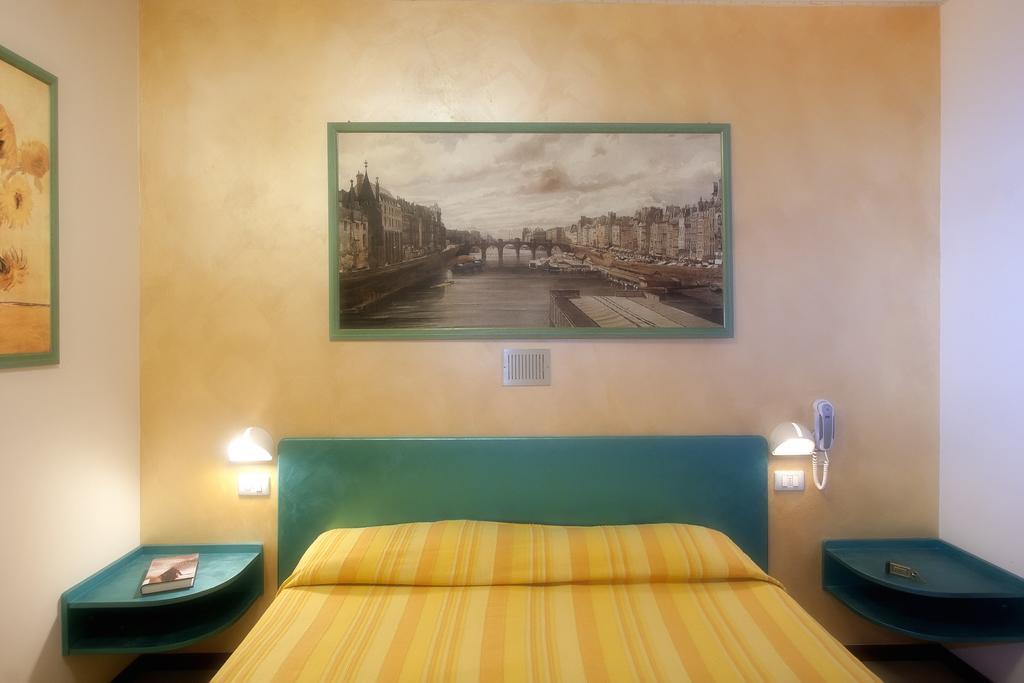 Hotel Marselli Ріміні Екстер'єр фото